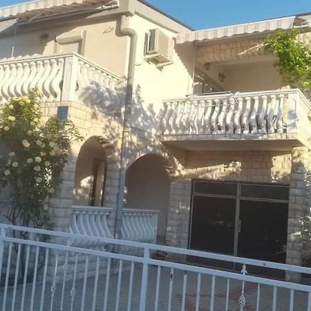 Apartment Krmpotic Vir Exterior photo