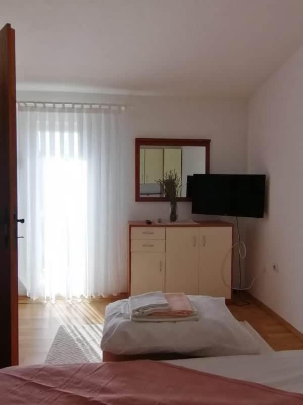 Apartment Krmpotic Vir Exterior photo